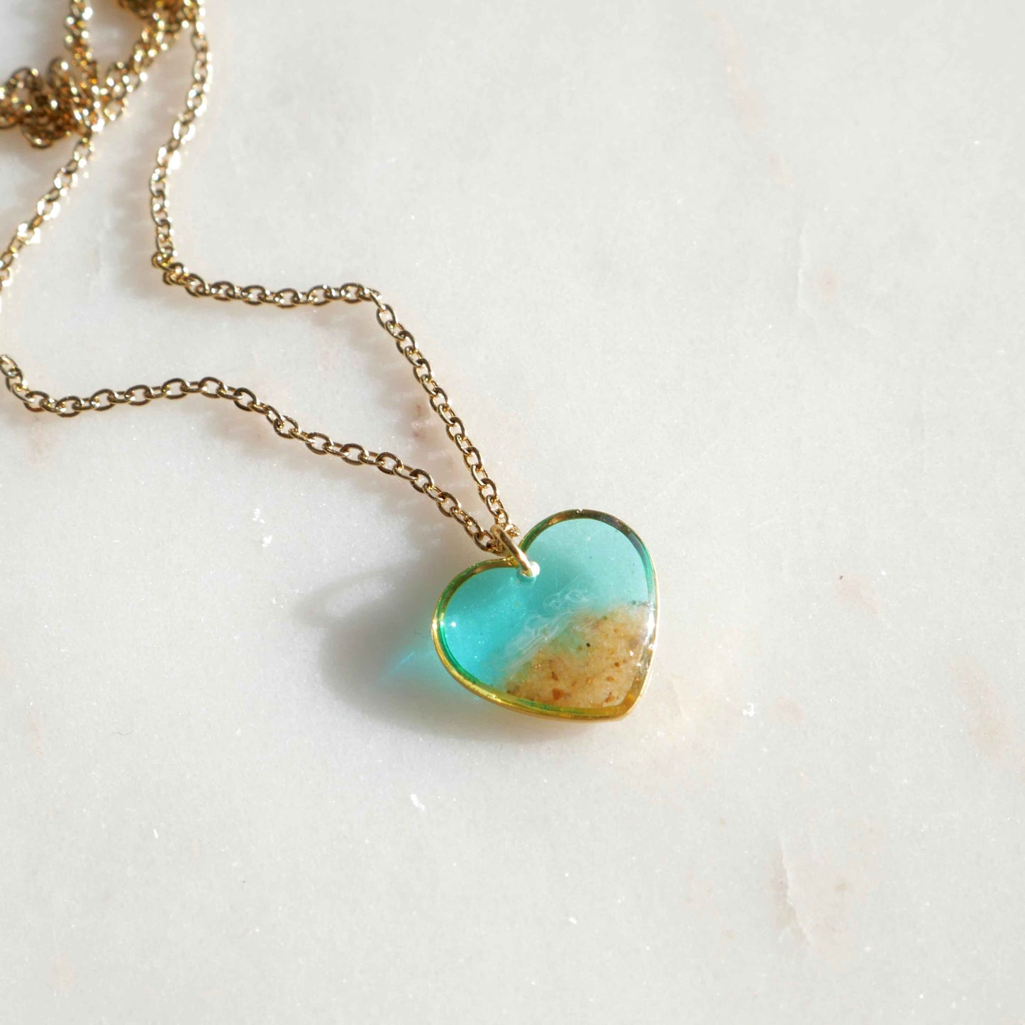 Collier Tulum - coeur (moyen)