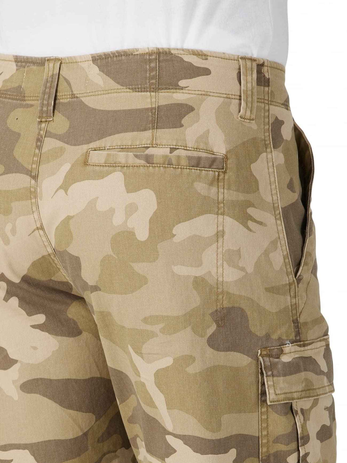 Wrangler Authentics Men's Classic Relaxed Fit Stretch Cargo Short Big & Tall Classic Relaxed Fit Stretch Cargo Shorts, Jungle Elmwood Camo, 36 🍁 All In One Marketplace Canada
