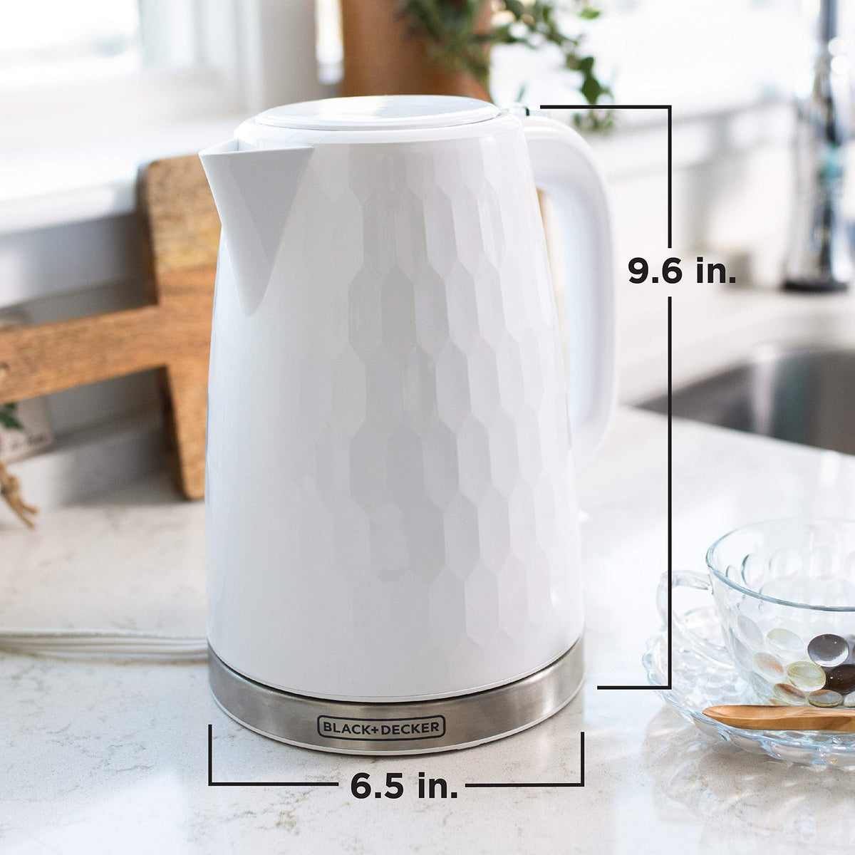 BLACK+DECKER Honeycomb Collection Rapid Boil 1.7L Electric Cordless Kettle with Premium Textured Finish, White, KE1560W đ All In One Marketplace Canada