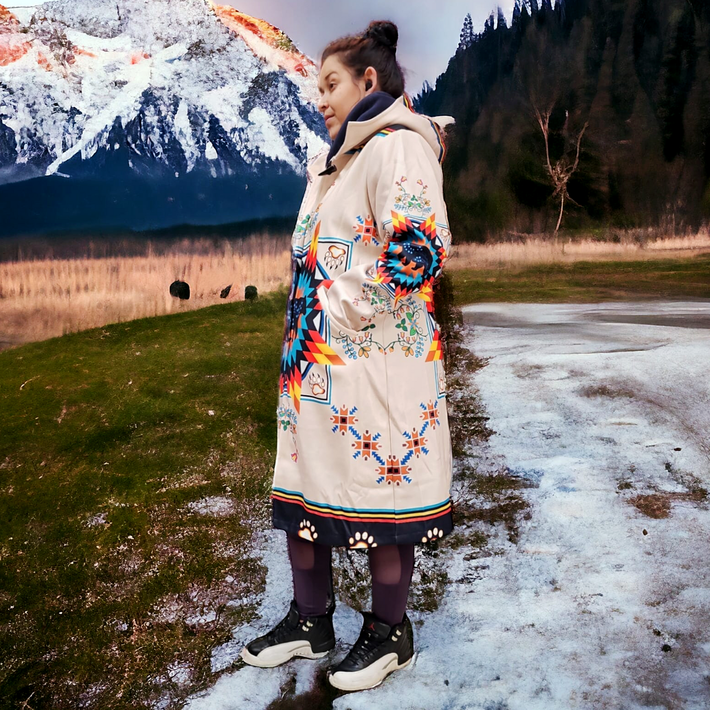 OLDTRIBES Courage bear Long Coat (white)