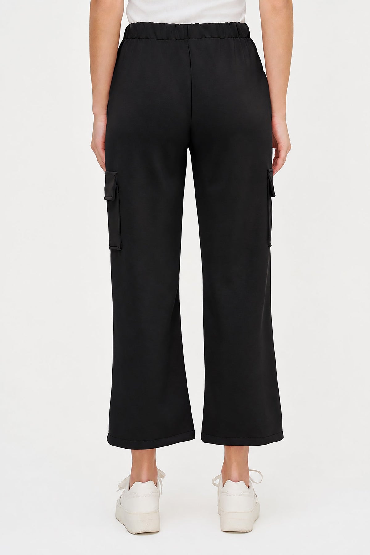 Women's Knit Pull-On Sweatpants with Side & Cargo Pockets