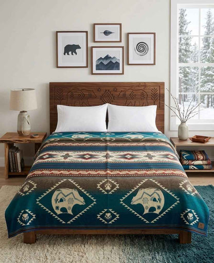 OLDTRIBES™ Bear Cubs Reversible Alpaca Blanket
