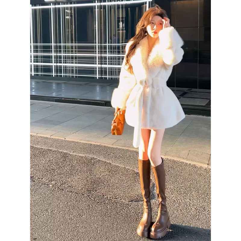 Women’s Mid-Length Faux Fur Coat with Large Fur Collar & Belt – Elegant Winter Wrap Coat