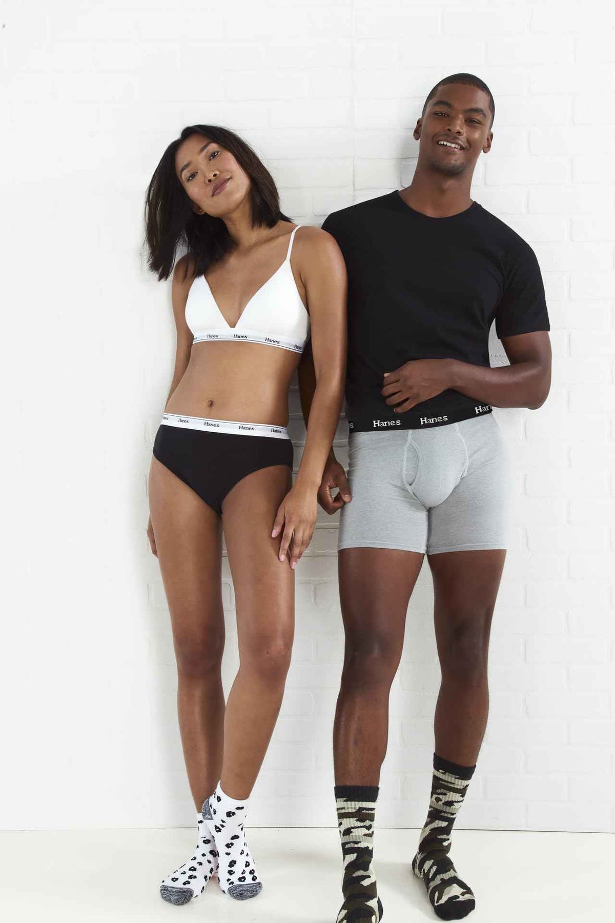 Hanes Originals Men's Boxer Briefs, Stretch Cotton Moisture-Wicking Underwear, Modern Fit Low Rise, Pack of 4, Grey/Black assortement, Size X Large 🍁 All In One Marketplace Canada