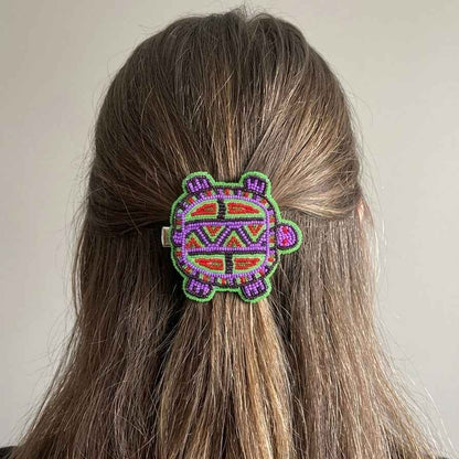 Beaded turtle Barrette Green accent