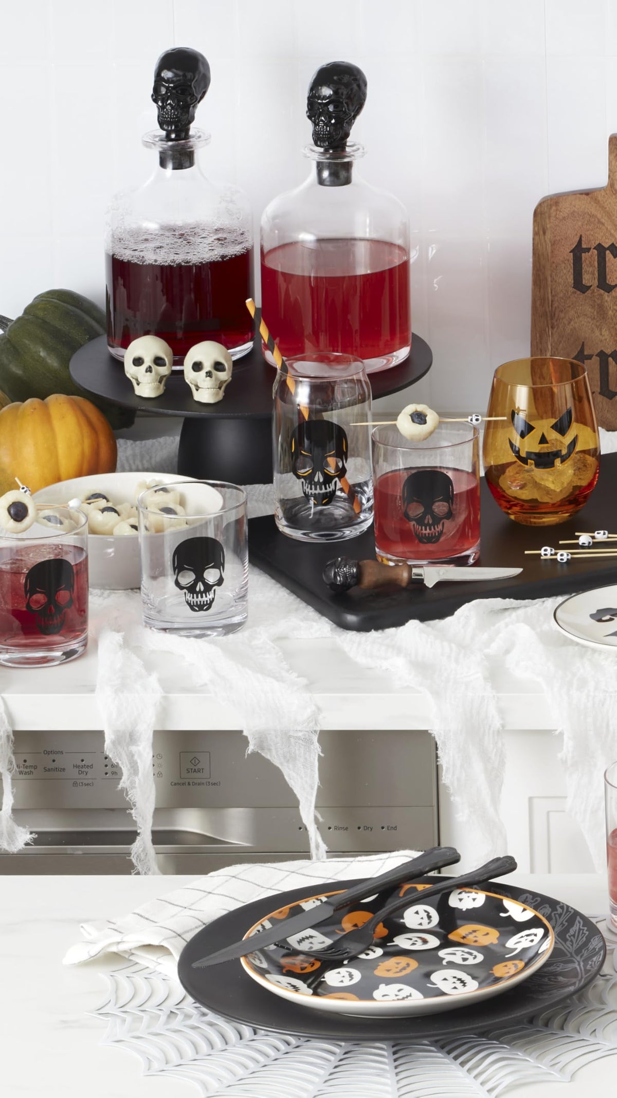 Oneida Vintro Halloween Skeleton 5-Piece Whiskey Glass Set