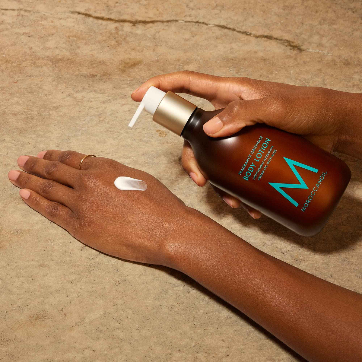 Moroccanoil Body Lotion, Fragrance Originale, 12.2 Fl. Oz. 🍁 All In One Marketplace Canada