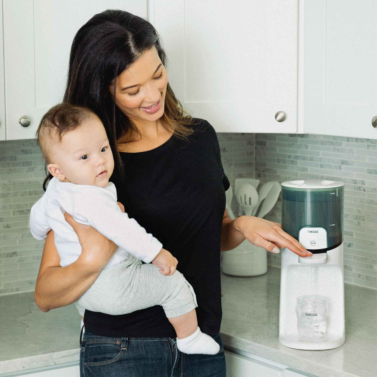Baby Brezza Instant Warmer - Instantly Dispense Warm Water at Perfect Baby Bottle Temperature - Traditional Baby Bottle Warmer Replacement - Fast Baby Formula Bottles 24/7-3 Temperatures 🍁 All In One Marketplace Canada