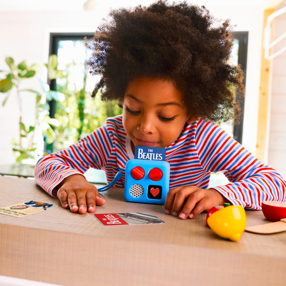 Yoto Mini (2024 Edition) + Starter Pack for Little Kids Bundle – Screen-Free Bluetooth Audio Player, All-in-1 Travel Device for Stories Music Podcasts Radio, Use as Speaker or with Headphones 🍁 All In One Marketplace Canada