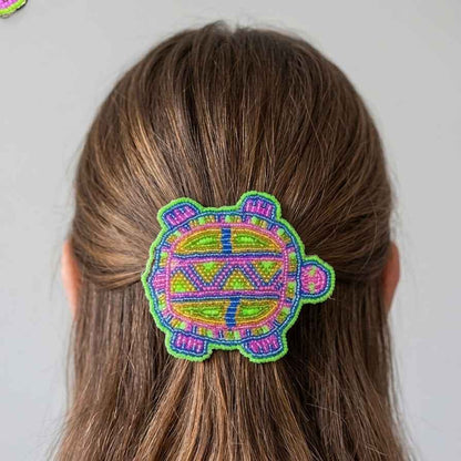 Beaded turtle Barrette Green accent