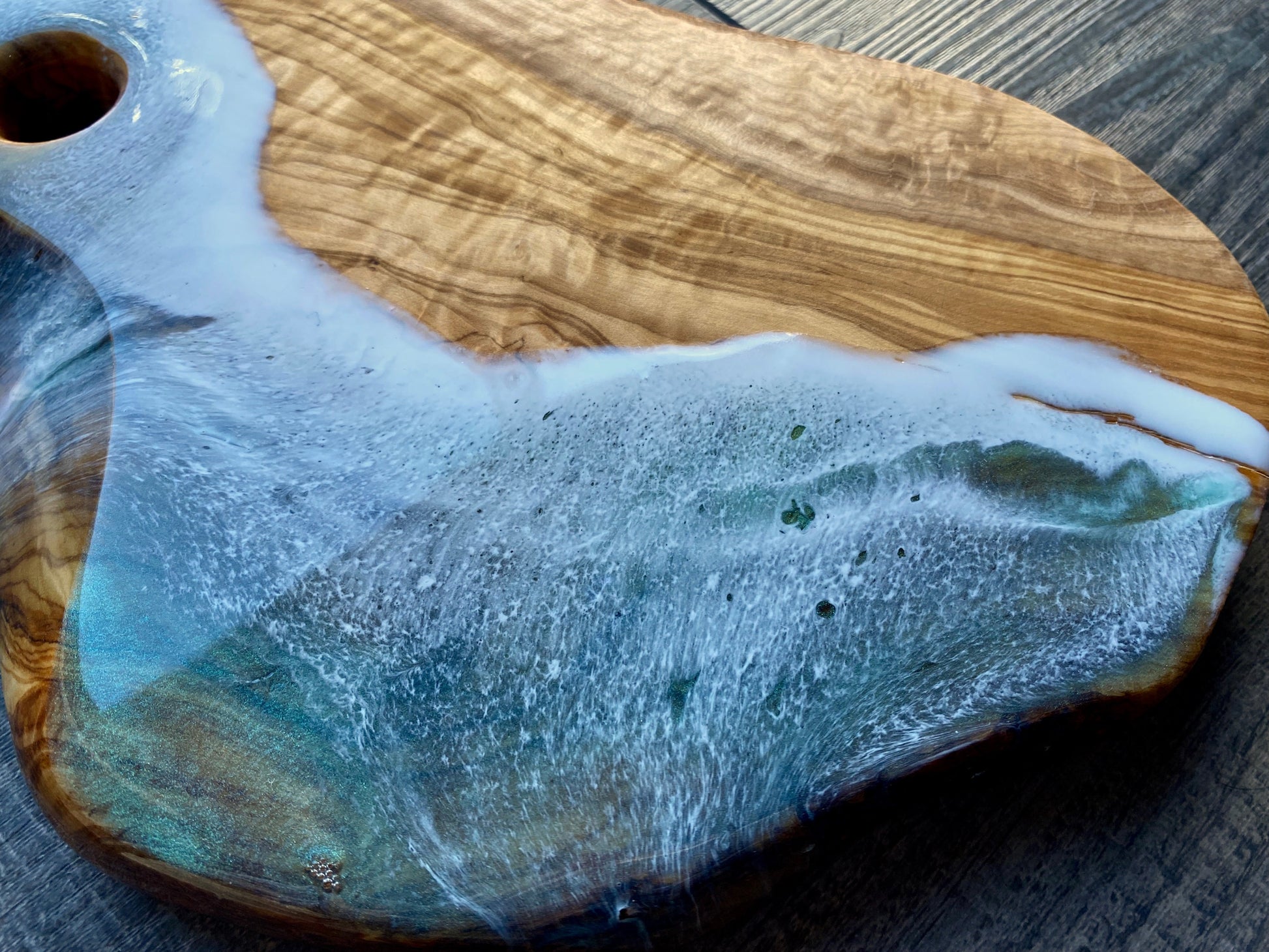 Olive Wood Charcuterie Board - AURABAGS SHOP