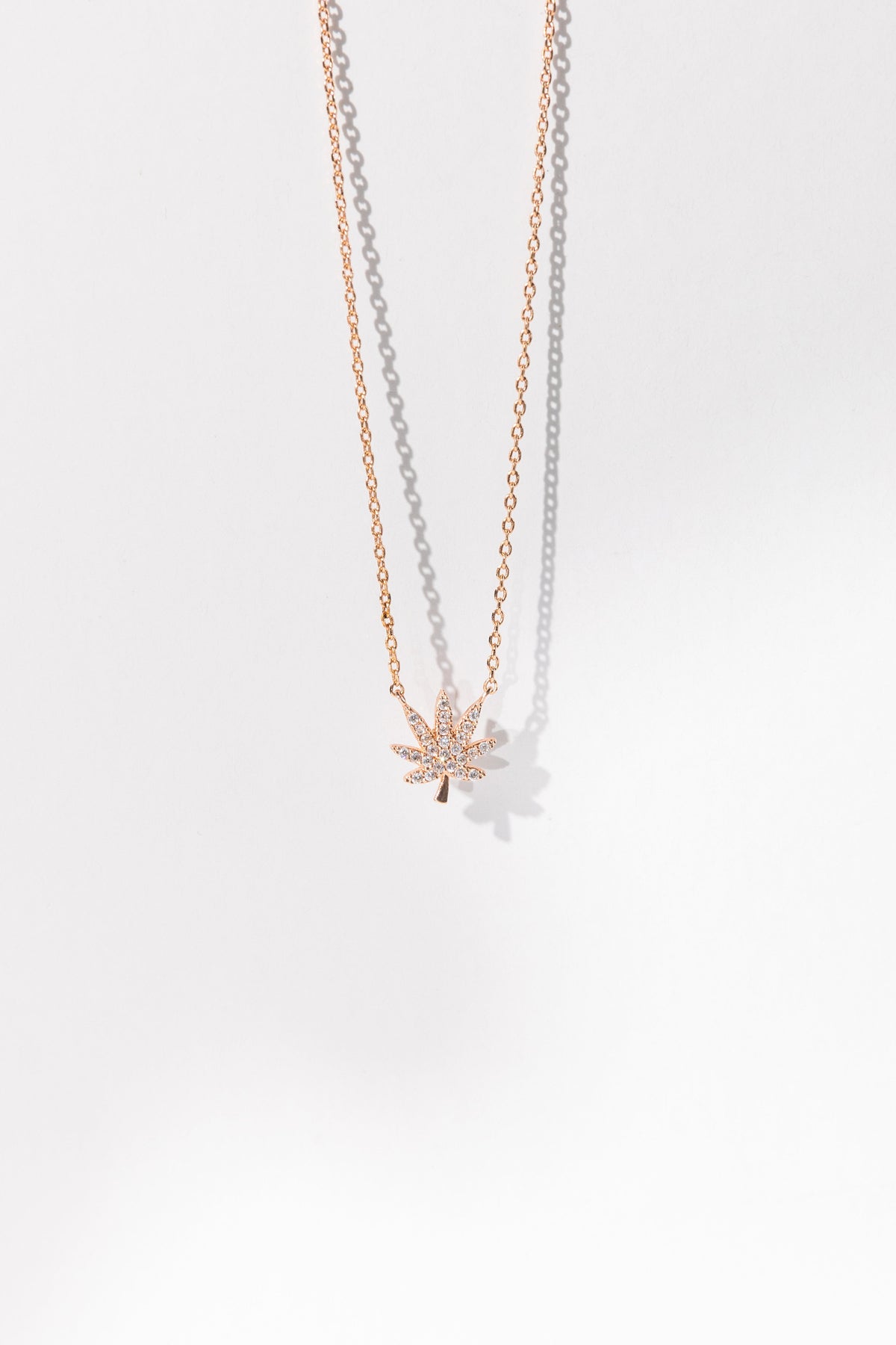 ROSE GOLD CANNABIS LEAF NECKLACE