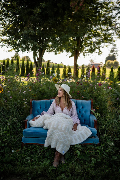 Birch & Marshmallow Diamond Point Print Extended Throw