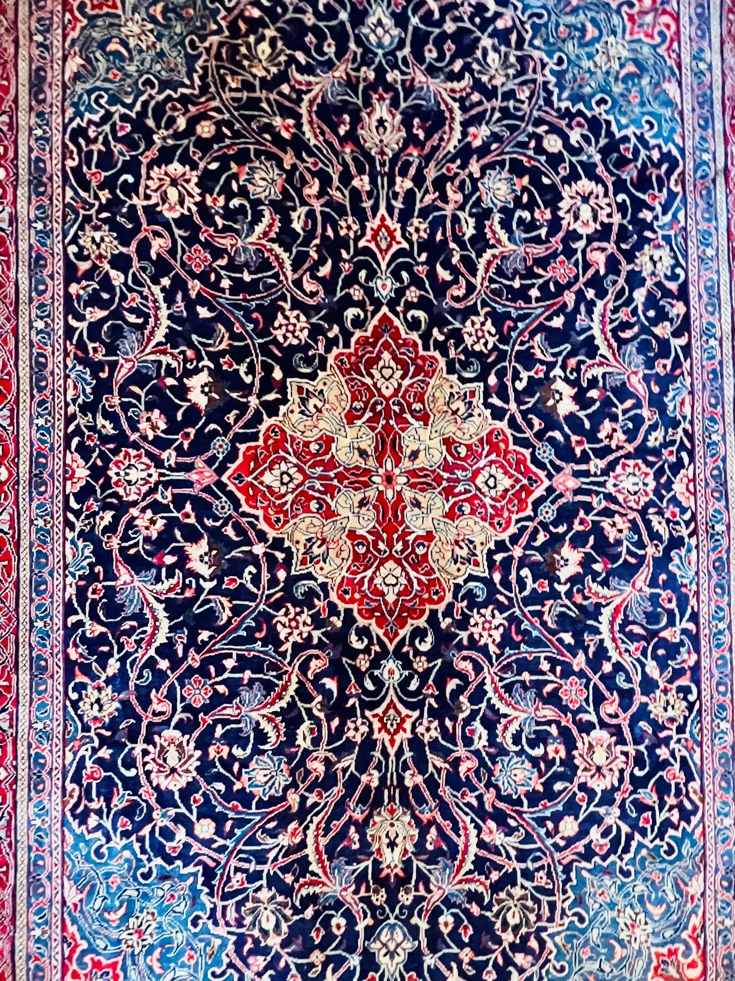 Persian Arak Rug | 9’ 8” x 6’ 8”