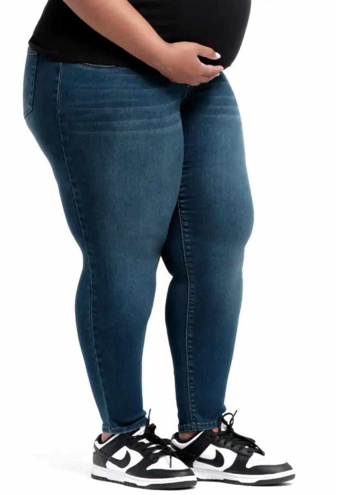 Plus Size Maternity 28" Skinny Jean