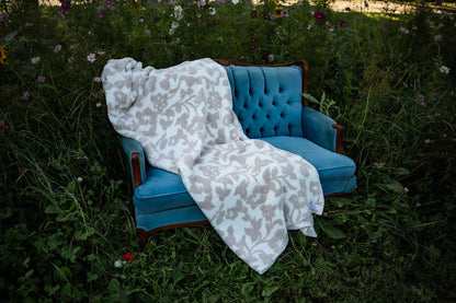 Blushing Beige & White Vintage Floral Print Extended Throw