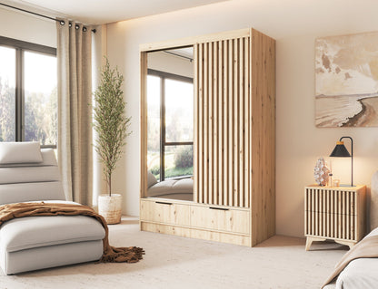 Voodi II Oak Wood Paneled Free Standing Wardrobe - Light Artisan Oak