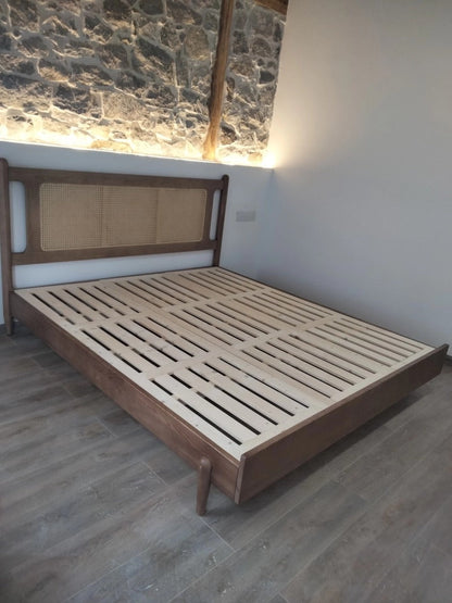 Mokuzai Bett