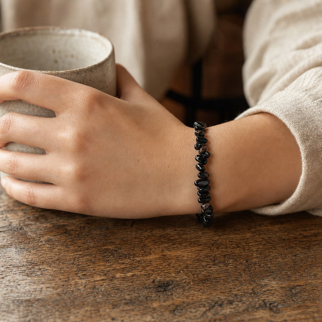 Agate Black Chip Bracelet (Enhanced)