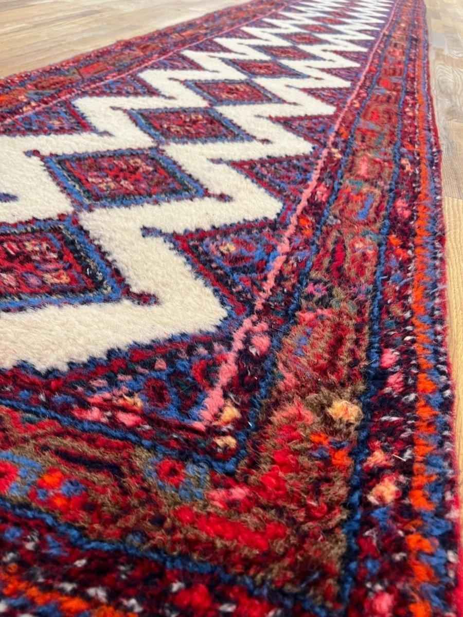 Asadabad | 16' 2" x 2' 8"