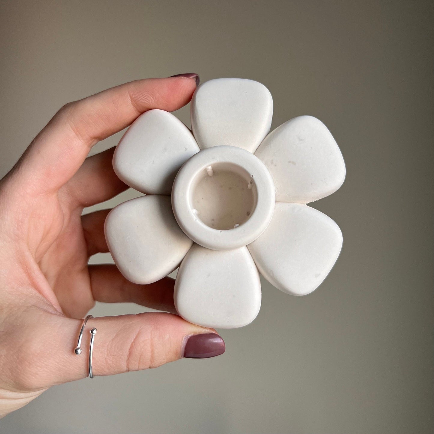 Jesmonite Flower Candlestick Holder: Handmade Table Decor