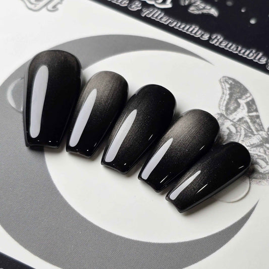 Grave Silk Cat Eye