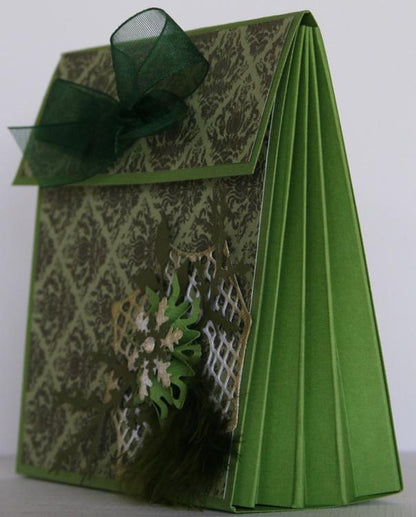 Rosetta Folding Die - Flowers with Leaves