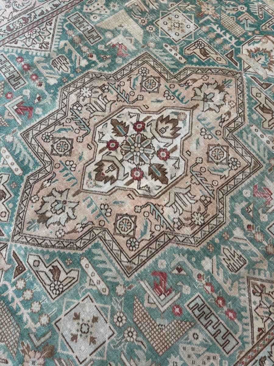Persian Tabriz Heriz Rug | 6' 6" x 9' 6"
