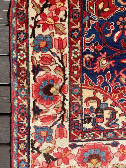 Persian Tafresh Rug | 4' 7" x 6' 5