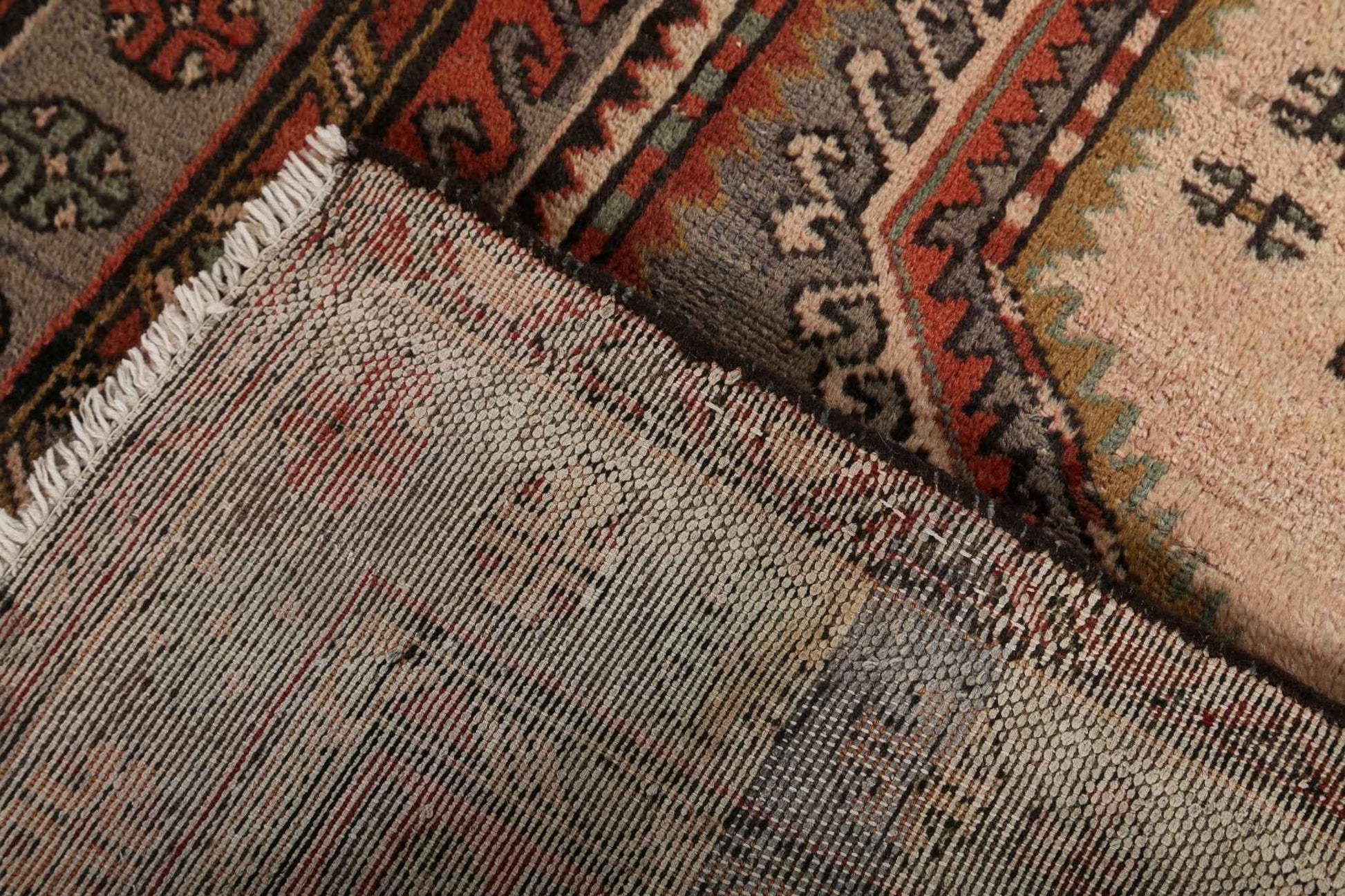 Persian Zanjan Rug | 4' 3" x 7' 10"